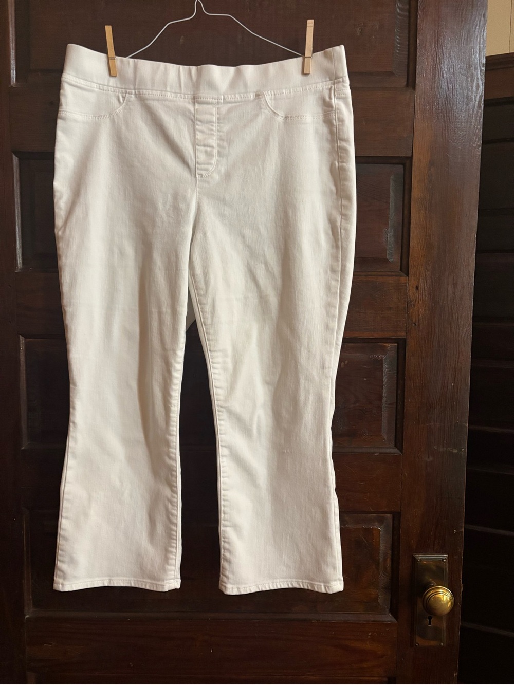 Talbots White Pull-on Flare Crop Pants